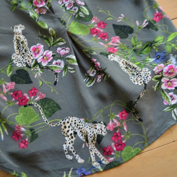 L'AGENCE NINA KAHKI CHEETAH SILK SHIRT SIZE XS - Picture 12 of 13